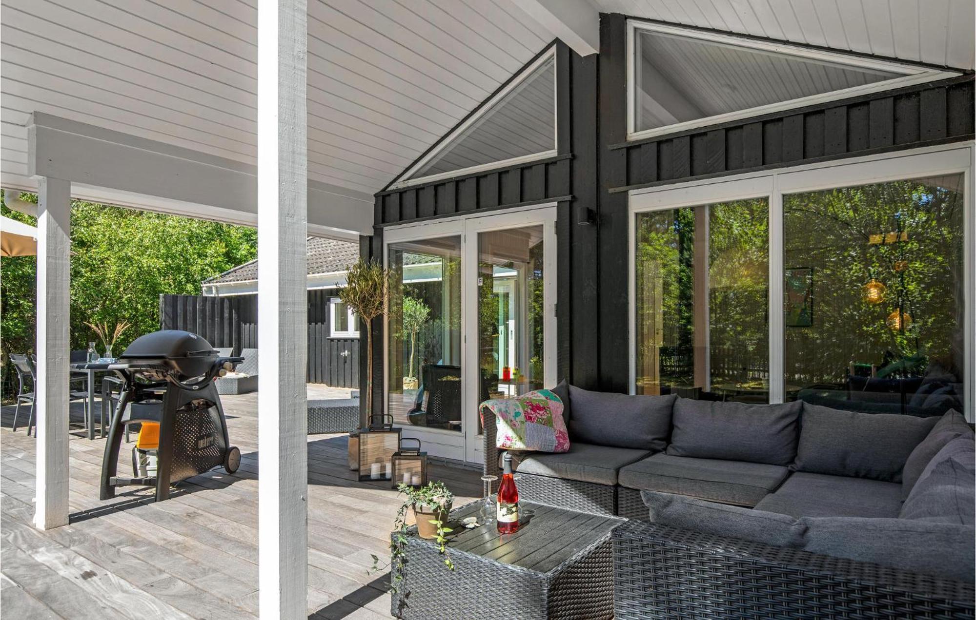 Awesome Home In Nexo With Sauna Snogebæk Exteriér fotografie
