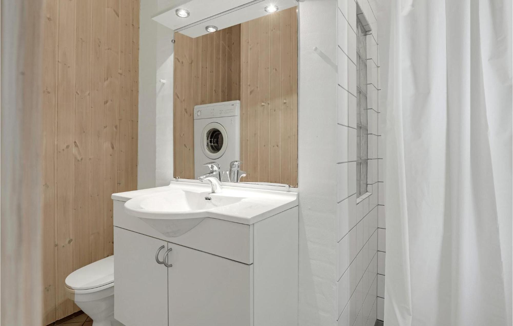 Awesome Home In Nexo With Sauna Snogebæk Exteriér fotografie